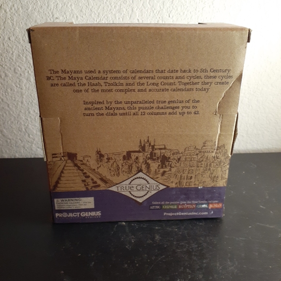 GORGEOUS NEW IN BOX 6" Wooden Mayan Calender. - Picture 3 of 5